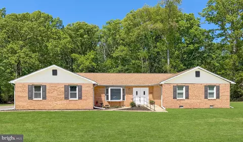 223 Manning Rd E, Accokeek, MD 20607