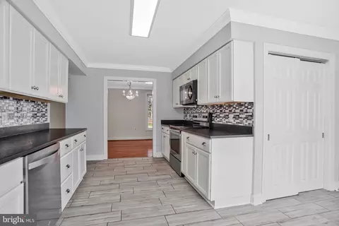 Kitchen - 223 Manning Rd E, Accokeek, MD 20607 photo 4 of 5
