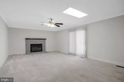 Living - 223 Manning Rd E, Accokeek, MD 20607 photo 5 of 9