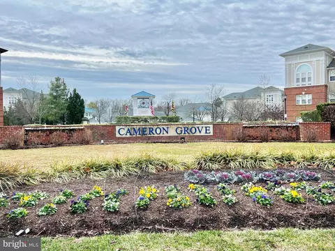 12900 Fox Bow Dr #206, Marlboro, MD 20774