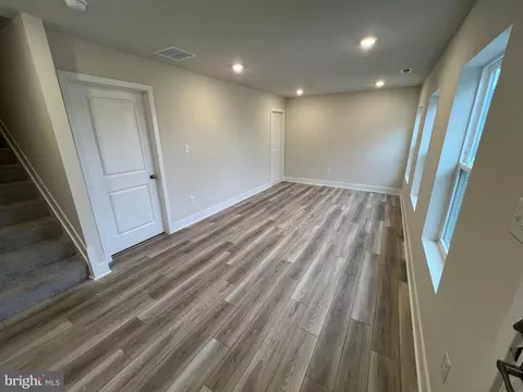 7232 Contee Rd, Laurel, MD 20707 photo 2