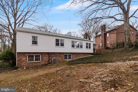 Exterior - 7118 Lory Ln, Lanham, MD 20706 photo 5 of 7