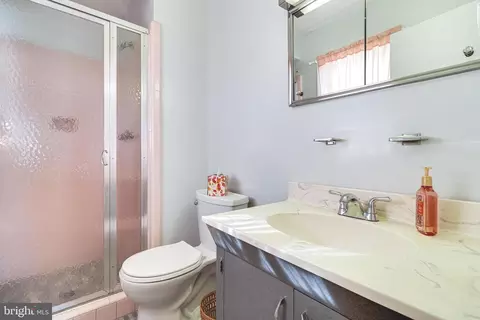 Bath - 7118 Lory Ln, Lanham, MD 20706 photo 1 of 3
