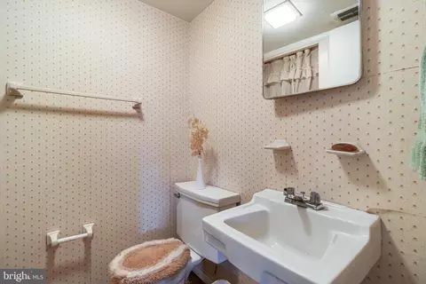 Bath - 7118 Lory Ln, Lanham, MD 20706 photo 3 of 3