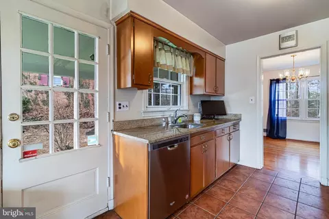 Kitchen - 7118 Lory Ln, Lanham, MD 20706 photo 2 of 4