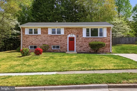 10000 Carnot Dr, Cheltenham, MD 20623