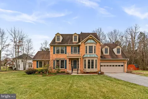 7918 Wingate Dr, Glenn Dale, MD 20769
