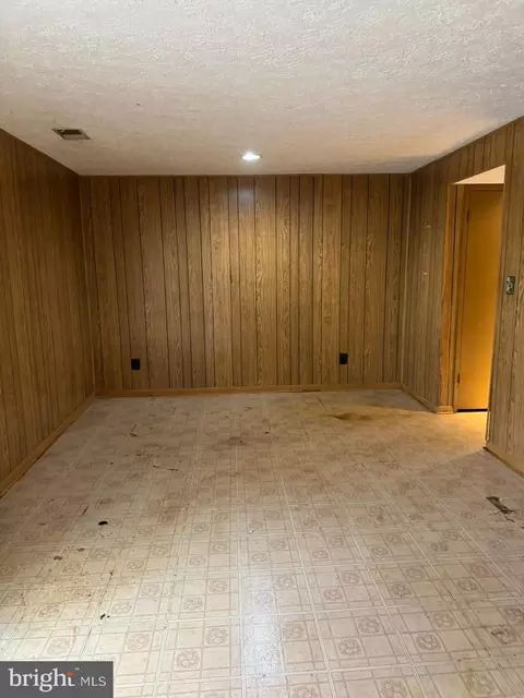 Living - 7047 Palamar Turn Turn, Lanham, MD 20706 photo 4 of 4