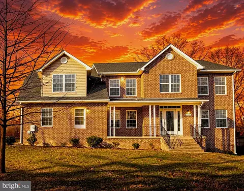 725 Gleneagles Dr, Fort Washington, MD 20744