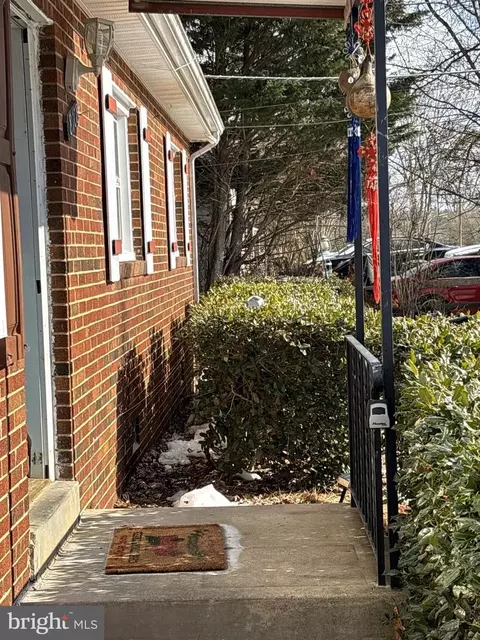 Exterior - 8108 Sonar Rd, Clinton, MD 20735 photo 1 of 3