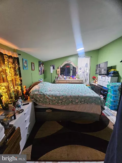 Bedroom - 8108 Sonar Rd, Clinton, MD 20735 photo 4 of 15