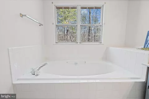 Bath - 9317 Dortmund Ct, Laurel, MD 20708 photo 2 of 4