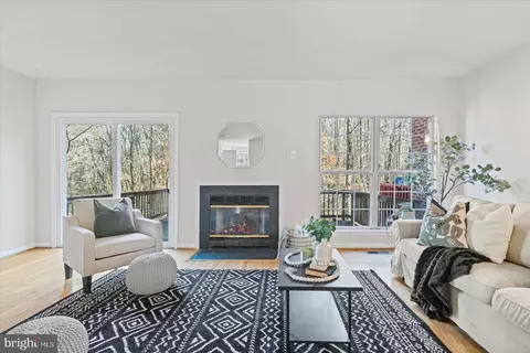 Living - 9317 Dortmund Ct, Laurel, MD 20708 photo 2 of 7