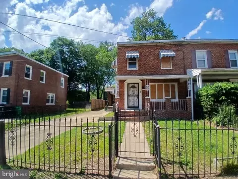 1146 Booker Dr, Capitol Heights, MD 20743