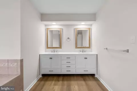 Bath - 7604 Finglas Ct, Laurel, MD 20707 photo 1 of 2