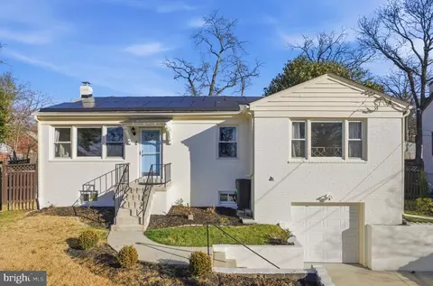 5612 Delaware Dr, Oxon Hill, MD 20745
