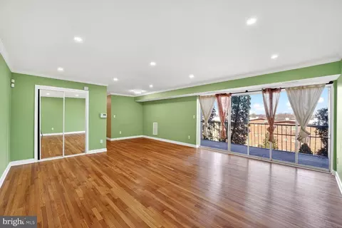 5536 Karen Elaine Dr #1610, Hyattsville, MD 20784
