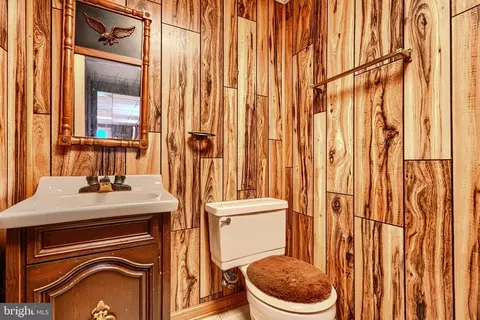 Bath - 3604 Earlston Ct, Bowie, MD 20721 photo 9 of 9