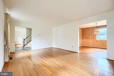 Living - 3604 Earlston Ct, Bowie, MD 20721 photo 6 of 7