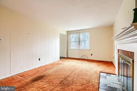 Living - 3604 Earlston Ct, Bowie, MD 20721 photo 3 of 7