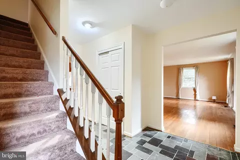 Entry Way - 3604 Earlston Ct, Bowie, MD 20721 photo 2 of 7