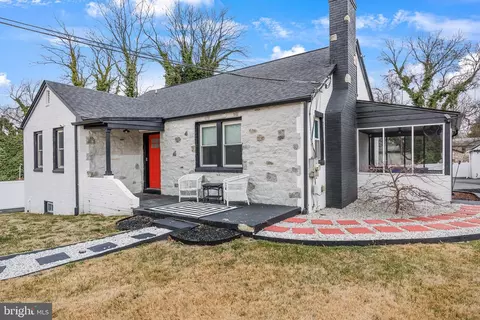 2410 Ritchie Rd, District Heights, MD 20747 photo 3