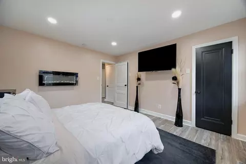 2410 Ritchie Rd, District Heights, MD 20747 photo 17