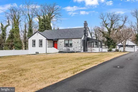 2410 Ritchie Rd, District Heights, MD 20747 photo 2