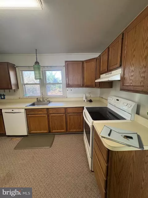 Kitchen - 5912 Mckay Dr, Brandywine, MD 20613 photo 1 of 2