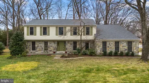 706 Loch Ness Cir, Fort Washington, MD 20744