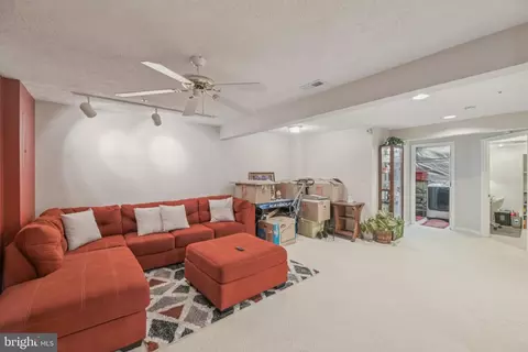 8500 Biscayne Ct, Marlboro, MD 20772 photo 23