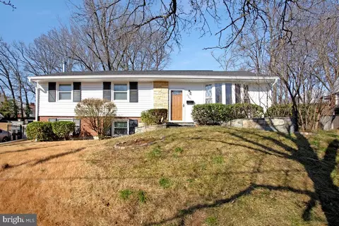 8345 Verona Dr, Hyattsville, MD 20784