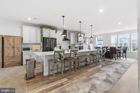 10414 John Glenn St, Lanham, MD 20706