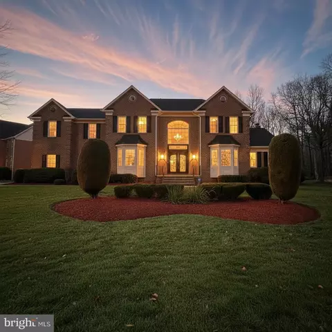801 Sero Pine Ln, Fort Washington, MD 20744