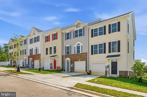 Exterior - 4917 Devitt Pl, Oxon Hill, MD 20745 photo 1 of 1