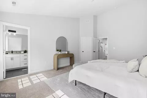 Bedroom - 4917 Devitt Pl, Oxon Hill, MD 20745 photo 2 of 8