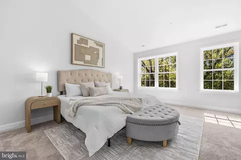 Bedroom - 4917 Devitt Pl, Oxon Hill, MD 20745 photo 1 of 8