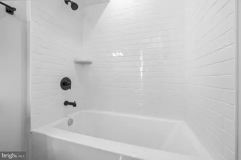 Bath - 4917 Devitt Pl, Oxon Hill, MD 20745 photo 4 of 4