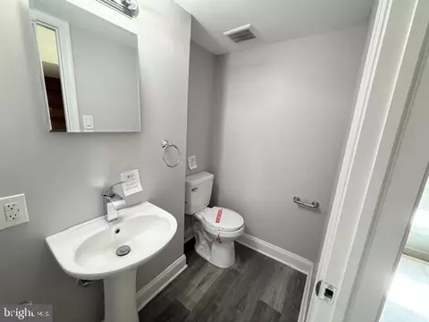 Bath - 8909 Keewatin Rd, Lanham, MD 20706 photo 2 of 2