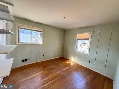 Bedroom - 8909 Keewatin Rd, Lanham, MD 20706 photo 2 of 2