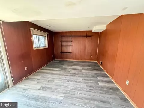 Living - 8909 Keewatin Rd, Lanham, MD 20706 photo 4 of 4