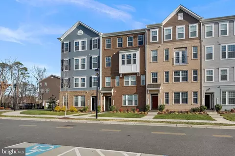 10439 John Glenn St, Lanham, MD 20706
