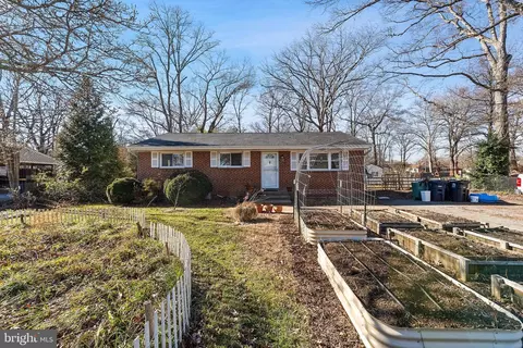 15505 Maple Dr, Accokeek, MD 20607