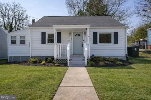7719 Garrison Rd, Hyattsville, MD 20784