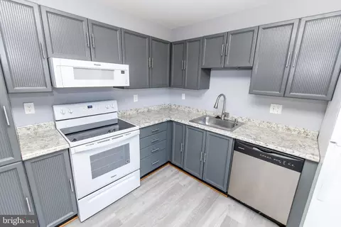 7206 Lost Spring Ct #7206, Lanham, MD 20706 photo 10