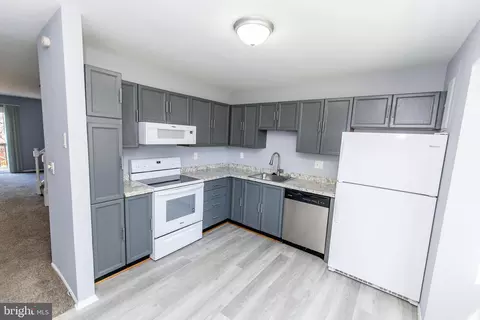 7206 Lost Spring Ct #7206, Lanham, MD 20706 photo 14