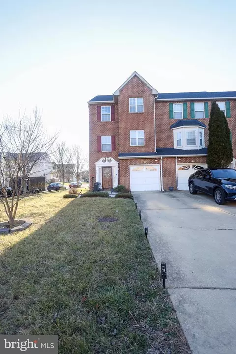 8831 Hardesty Dr, Clinton, MD 20735