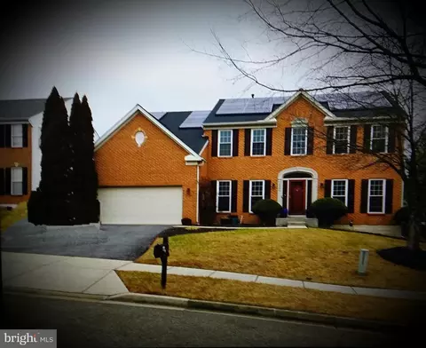 6908 Bitternut Ct, Fort Washington, MD 20744