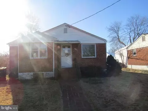2415 Fordham Pl, Hyattsville, MD 20783