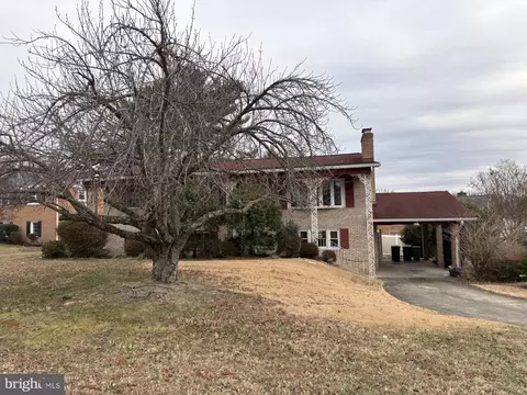 9533 Fort Foote Rd, Fort Washington, MD 20744